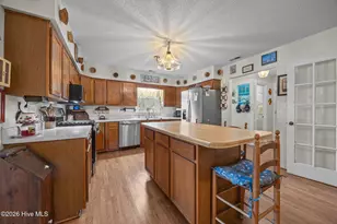 1601 River Bluff Rd, Morehead City, NC 28557 - Photo 11