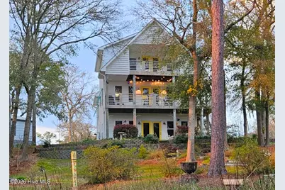 103 SE 27th Street, Oak Island, NC 28465 - Photo 9