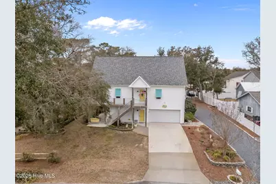 103 SE 27th Street, Oak Island, NC 28465 - Photo 9