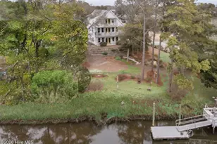 103 SE 27th St, Oak Island, NC 28465 - Photo 5