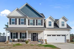 243 Breakwater Dr, Sneads Ferry, NC 28460 - Photo 1