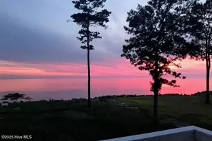 522 Sandy Point Dr, Beaufort, NC 28516 - Photo 21
