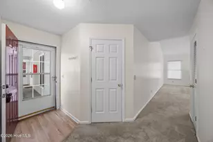 123 W Victoria Ct, Greenville, NC 27834 - Photo 9