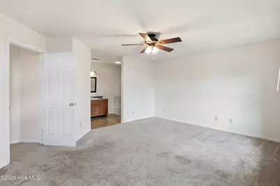 123 W Victoria Court #F, Greenville, NC 27834 - Photo 23