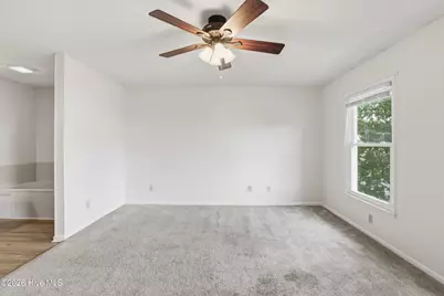123 W Victoria Court #F, Greenville, NC 27834 - Photo 21