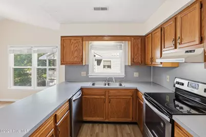 123 W Victoria Court #F, Greenville, NC 27834 - Photo 13