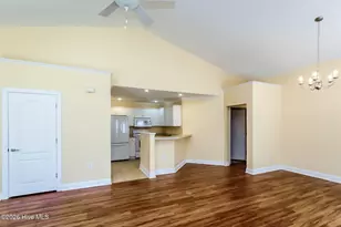 212 Diamond Cove, Newport, NC 28570 - Photo 5