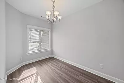 1819 Fox Den Way #4, Greenville, NC 27858 - Photo 5