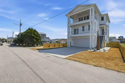 113 Ocean View Avenue, Kure Beach, NC 28449 - Photo 1