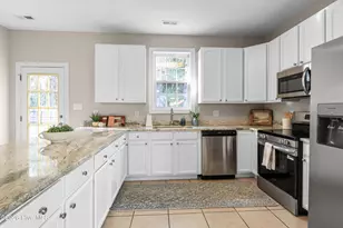 113 Sweet Briar Ct, New Bern, NC 28562 - Photo 11