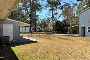 1113 Cherry Tree Dr, New Bern, NC 28562 - Photo 17