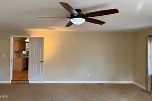 1113 Cherry Tree Dr, New Bern, NC 28562 - Photo 33