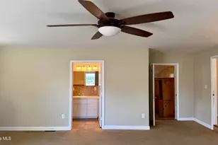 1113 Cherry Tree Dr, New Bern, NC 28562 - Photo 35