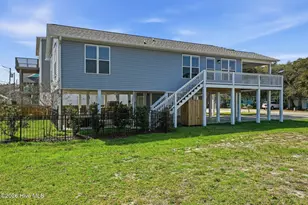 625 S 4th Ave, Kure Beach, NC 28449 - Photo 3