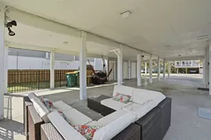 625 S 4th Ave, Kure Beach, NC 28449 - Photo 9