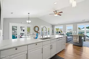 625 S 4th Ave, Kure Beach, NC 28449 - Photo 31