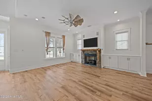 416 Sunrise Ct, Emerald Isle, NC 28594 - Photo 9