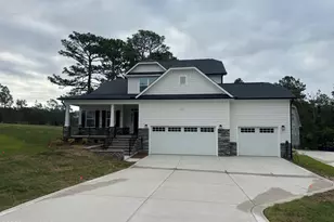 313 Phelps Lk Ln, Aberdeen, NC 28315 - Photo 1
