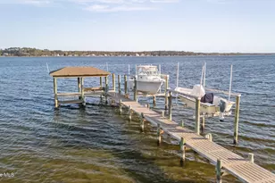 135 Waterway Dr, Havelock, NC 28532 - Photo 15