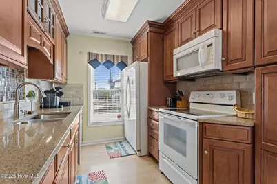 215 E Ft Macon Road, Atlantic Beach, NC 28512 - Photo 17
