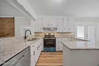 450 Camellia Street, Kinston, NC 28504 - Photo 11