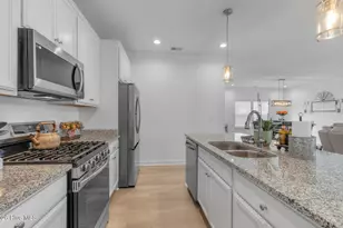 119 Iris Cir, Moyock, NC 27958 - Photo 13