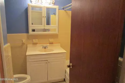 8401 Boykin Bridge Road, Clinton, NC 28328 - Photo 15