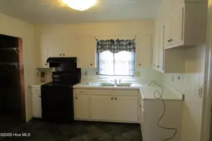 8401 Boykin Bridge Rd, Clinton, NC 28328 - Photo 9