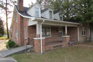 803 McKoy St, Clinton, NC 28328 - Photo 11