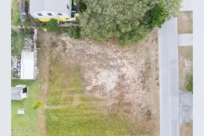 310 N Fourth Avenue, Kure Beach, NC 28449 - Photo 3