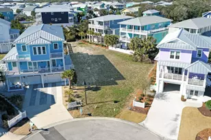 509 Seahorse Pl, Kure Beach, NC 28449 - Photo 1