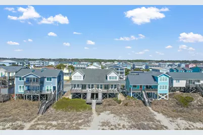 140 Ocean Boulevard E, Holden Beach, NC 28462 - Photo 3