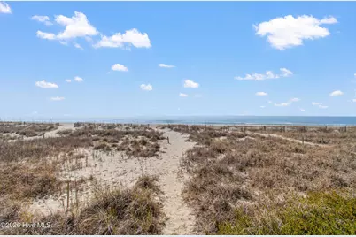 140 Ocean Boulevard E, Holden Beach, NC 28462 - Photo 9