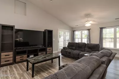 321 Barbara Drive, New Bern, NC 28562 - Photo 11