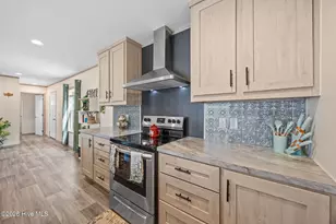 728 James St, Hubert, NC 28539 - Photo 9