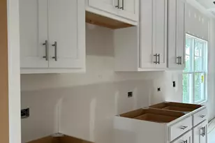 675 Watauga Ln, Aberdeen, NC 28315 - Photo 3