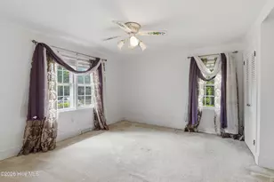 1423 Greenville Blvd SE, Greenville, NC 27858 - Photo 17