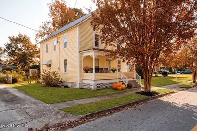 506 Broad Street, Oriental, NC 28571 - Photo 1