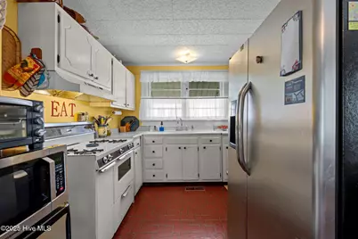 506 Broad Street, Oriental, NC 28571 - Photo 7