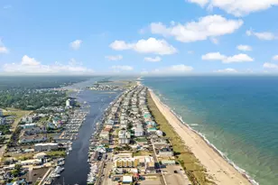 1717 Carolina Beach Ave N, Carolina Beach, NC 28428 - Photo 47
