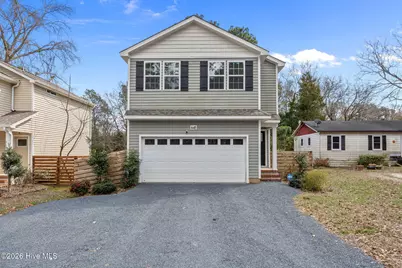645 S Gaines Street, Southern Pines, NC 28387 - Photo 3
