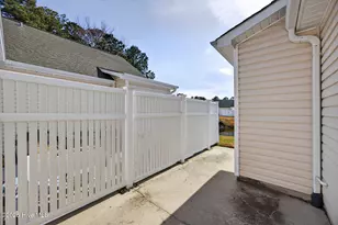1655 Honeybee Ln, Wilmington, NC 28412 - Photo 21