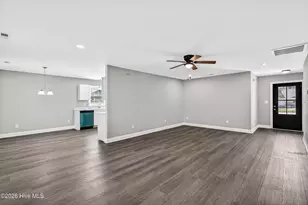 604 Sonata Ct, Richlands, NC 28574 - Photo 5