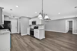 604 Sonata Ct, Richlands, NC 28574 - Photo 9