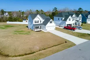 218 Purple Martin Dr, Hubert, NC 28539 - Photo 9