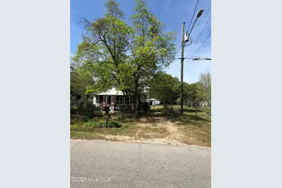 610 Jackson Street, Laurinburg, NC 28352 - Photo 1