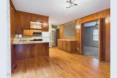 550 N Leak Street, Southern Pines, NC 28387 - Photo 15