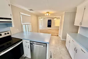 4146 E Pine St, Farmville, NC 27828 - Photo 7