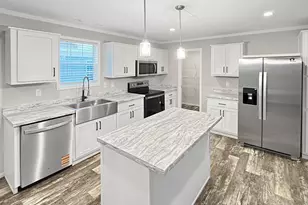 1021 Pine Ridge Ct, Castle Hayne, NC 28429 - Photo 3