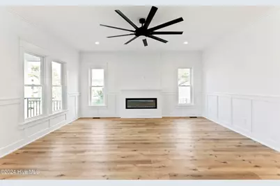 219 Greenville Avenue, Carolina Beach, NC 28428 - Photo 15